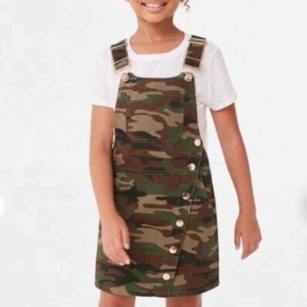 FOREVER 21 GIRLS denim camo studded overall dress size
